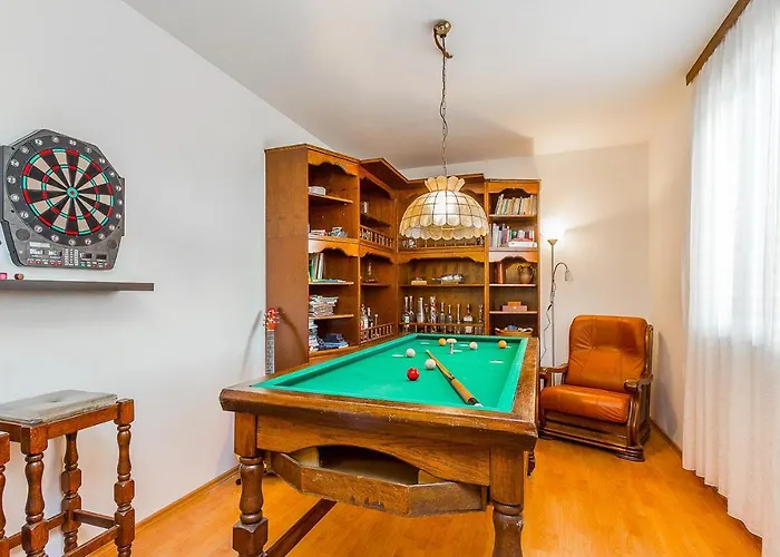 Будинок відпочинку Holiday