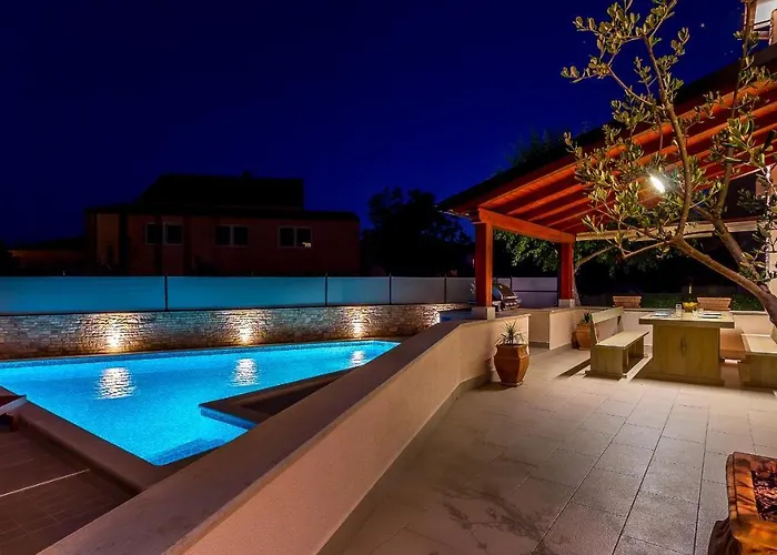 بيت للعطل Holiday *